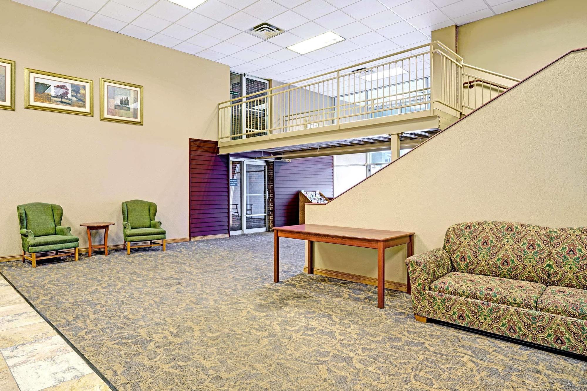 Days Inn By Wyndham Bloomington West ภายนอก รูปภาพ